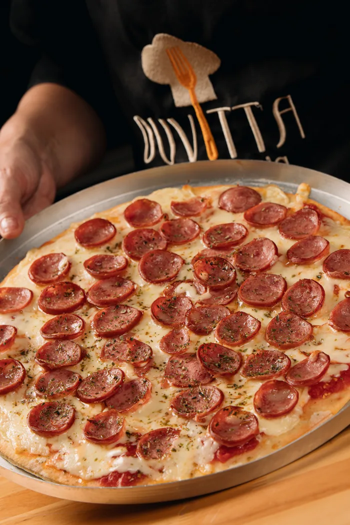 Pizza de calabresa artesanal